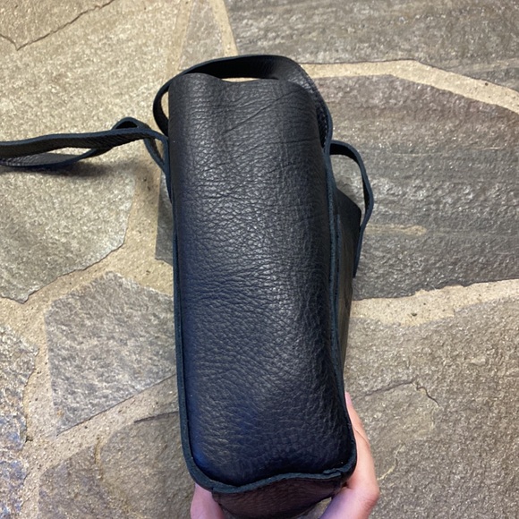 Pebbled Black Small Juliette Tote Bag - Picture 3 of 12